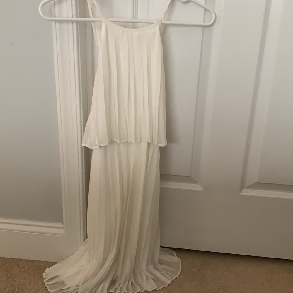 White ruffled Abercrombie kids dress